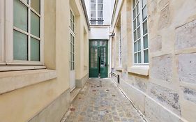 New & Design Studios In The Heart Of Le Marais